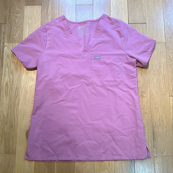 Chalk Pink Catarina - One-Pocket Scrub Top - S / Chalk Pink - Picture 1 of 3